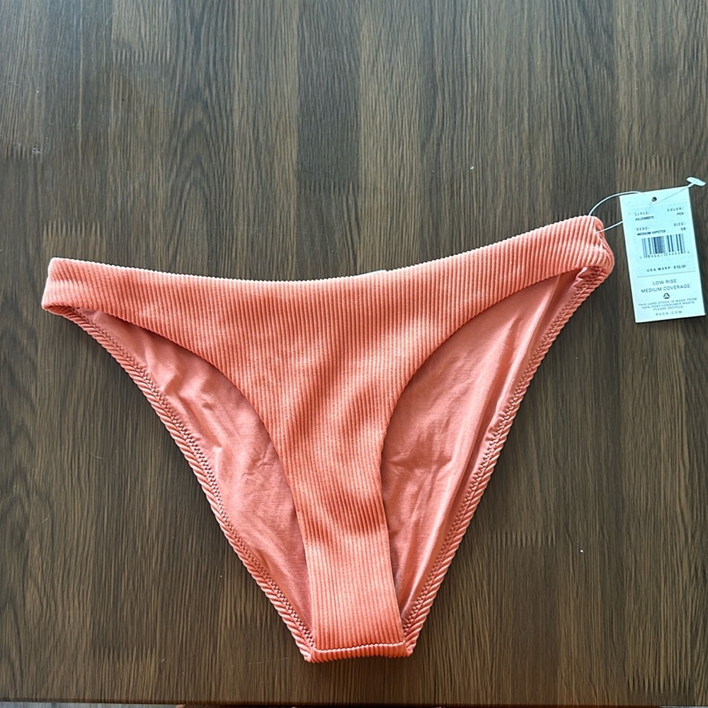 NWT RVCA low rise medium coverage hipster peach ribbed bikini bottoms